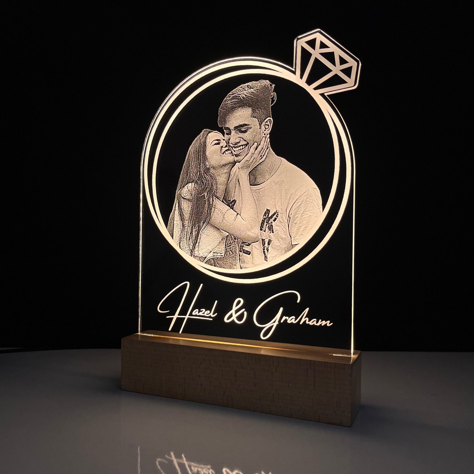 Customized Photo Lamp with Name Ring Design - Image 3