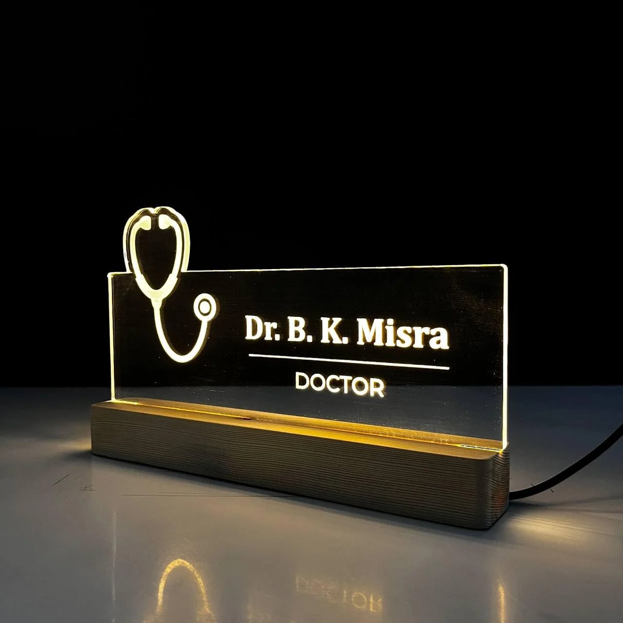 Personalised Name Lamp with Wooden Base for Doctors (Stethoscope) – 10 x 6 inch – side view