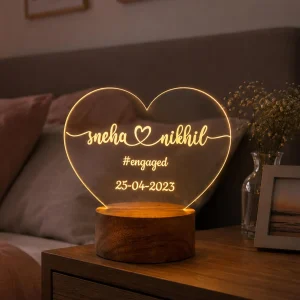 Heart couple name lamp – close-up