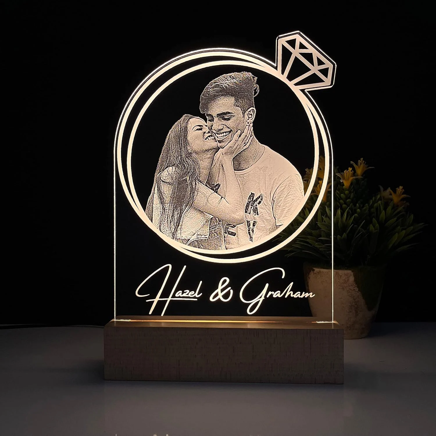 Couple Photo Lamp with Ring Frame – 3D Engraved – glowing