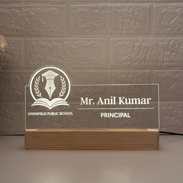 Name lamp for principals